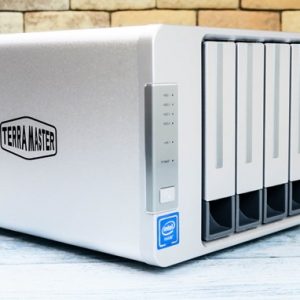 TerraMaster F4-220のレビュー！最大48TB対応のNASキット！