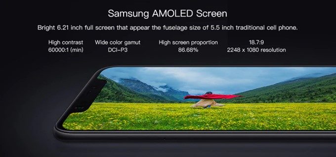 Xiaomi Mi 8のディスプレイは有機ELを採用しているので発色が良く、黒の表現力も抜群です。