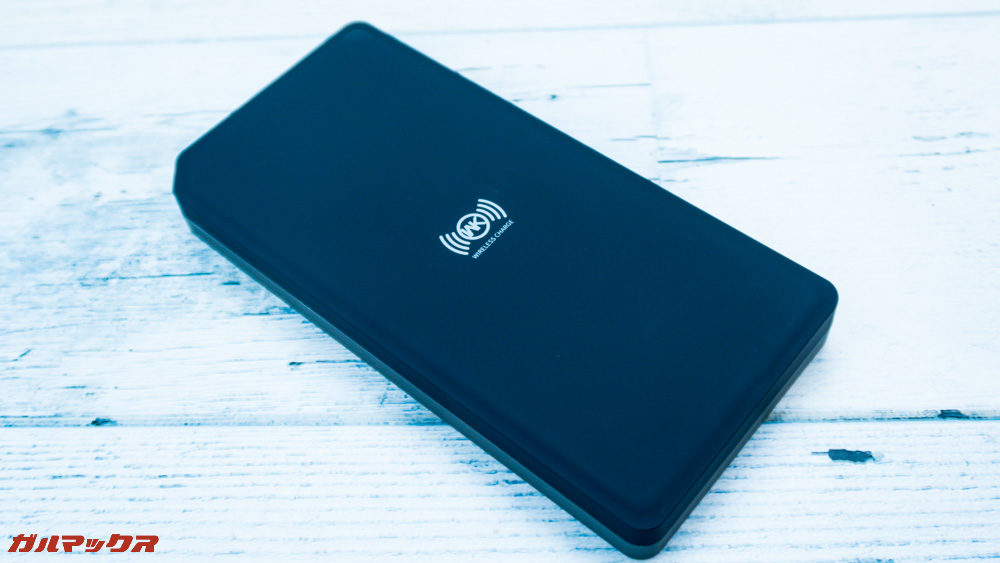 ワイヤレス充電対応モバイルバッテリー［meji］