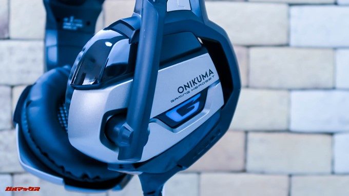 ONIKUMAゲーミングヘッドセットK5の外観はほとんどが樹脂なので傷が付きやすいです。