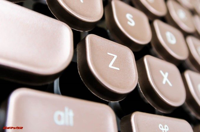 Rymek Bluetoothメカニカルキーボードのキートップはサドル型で指辺りが非常に良いです。