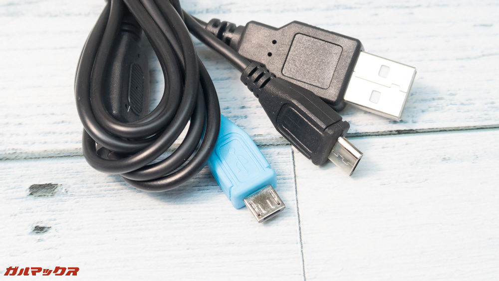 Anfurig A2の充電ケーブルは2台のAnfurig A2を充電するための2又ケーブルが付属しています。