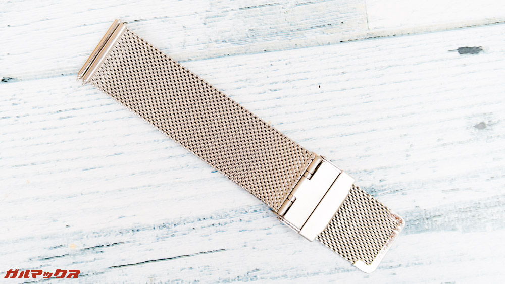 GLIGOに標準で付属するバンドは編み込み式です。