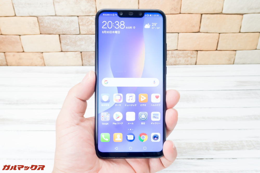 Huawei nova 3iのディスプレイはノットの有るタイプ