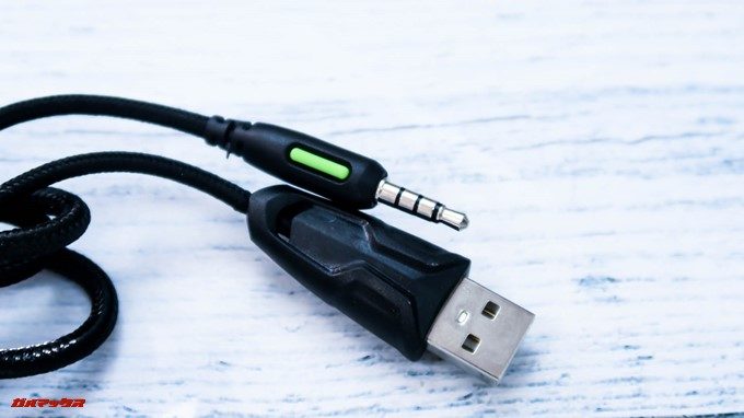 ONIKUMAゲーミングヘッドセットK5は4極プラグが利用可能