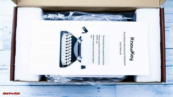 Rymek Bluetoothメカニカルキーボードは丁寧な梱包です。購入時も衝撃から守ってくれるのは安心感が高いですね