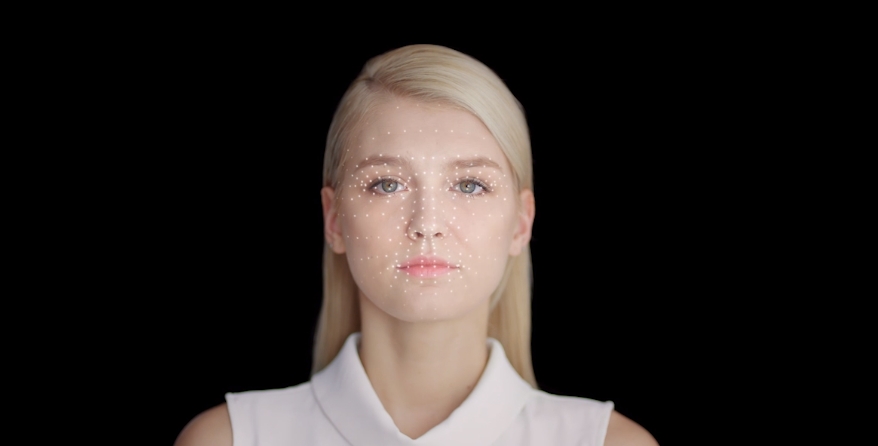 OPPO R15 Proのビューティー機能もAIを駆使。約800万パターンから最適なビューティー加工を施してくれます