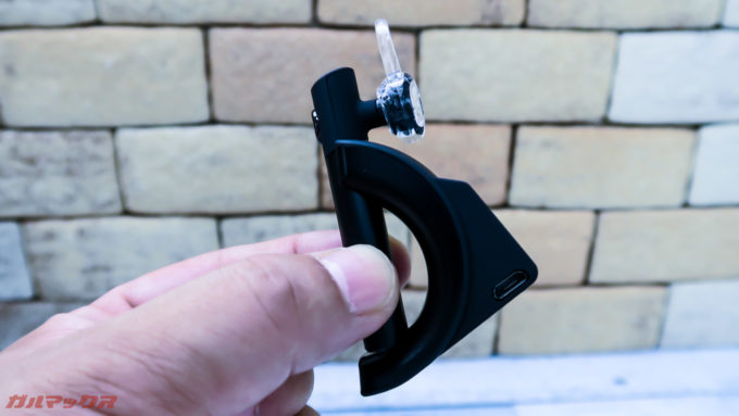 Humixx H9とホルダーは磁石でくっつきます。