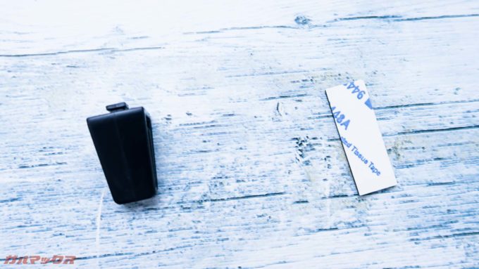 Humixx H9はエアコンの吹出口取り付けと貼り付け取り付けが選べます。