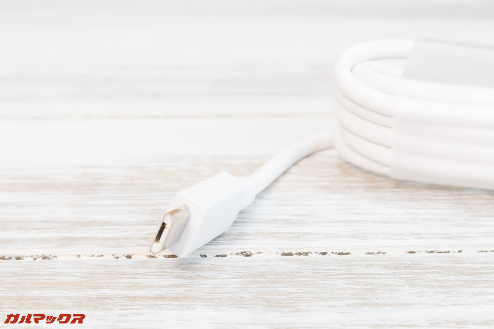 OPPO R15 Neoの充電ポートはMicroUSB仕様