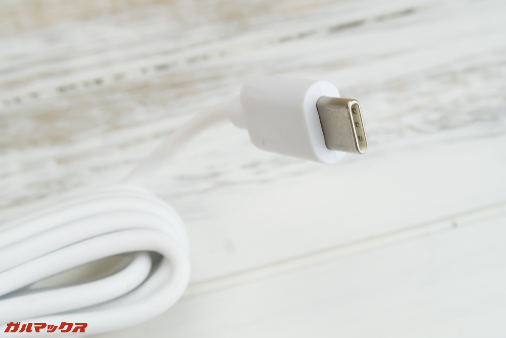 Teclast F5のケーブル先端はUSB Type-Cケーブルです。