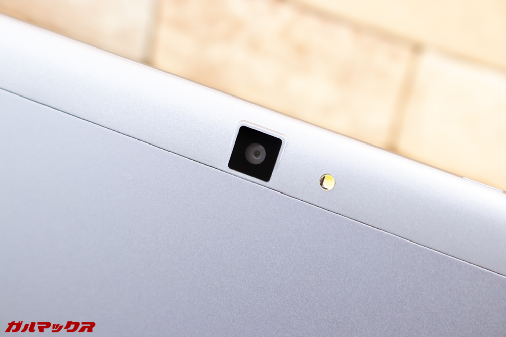 ALLDOCUBE M5Sの背面には500万画素カメラが搭載されています！