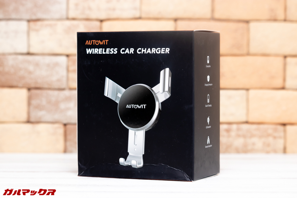 AUTOWIT FC01は専用のブラックボックスに入って届きました。