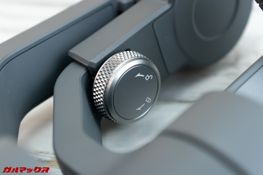 OSMO MOBILE 2はスマホのバランスを調整できるダイヤルが付属しています。