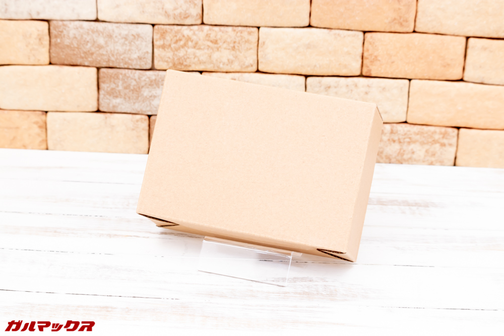 GOKU 48 LEDの外箱はコストカットされている印象です。