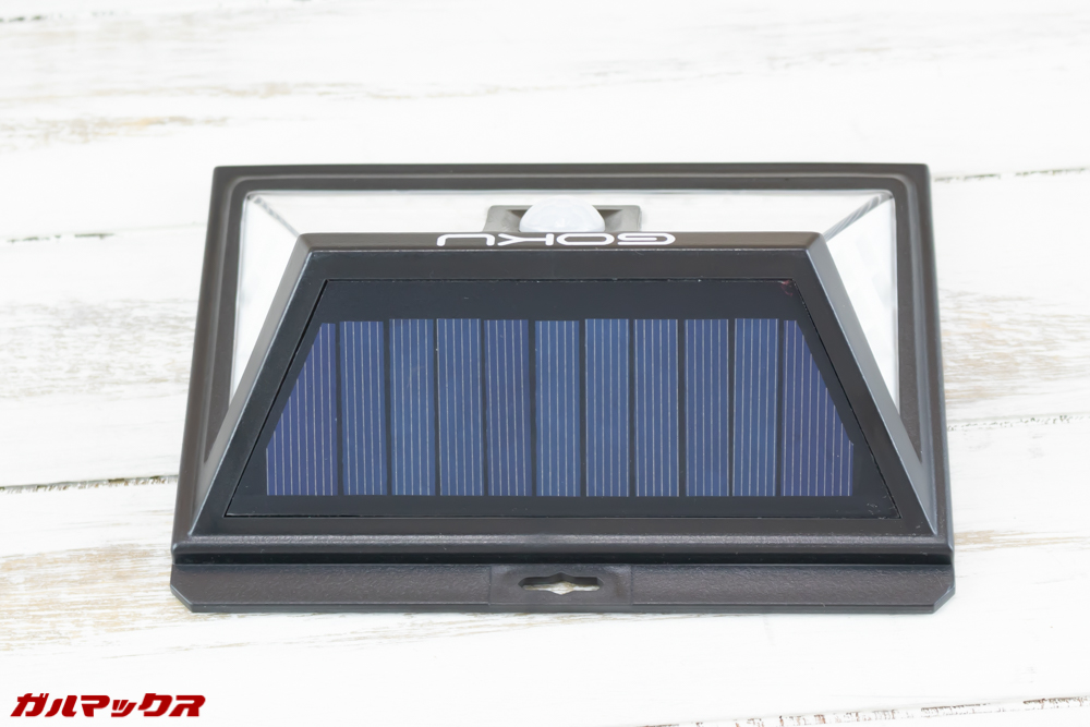 GOKU 48 LEDは本体を引っ掛けるための穴が空いています