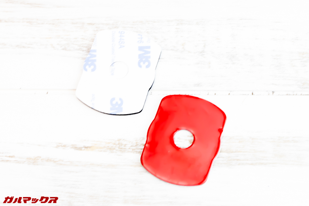 SJ8 PLUSには台座の交換用フィルムが付属しています。