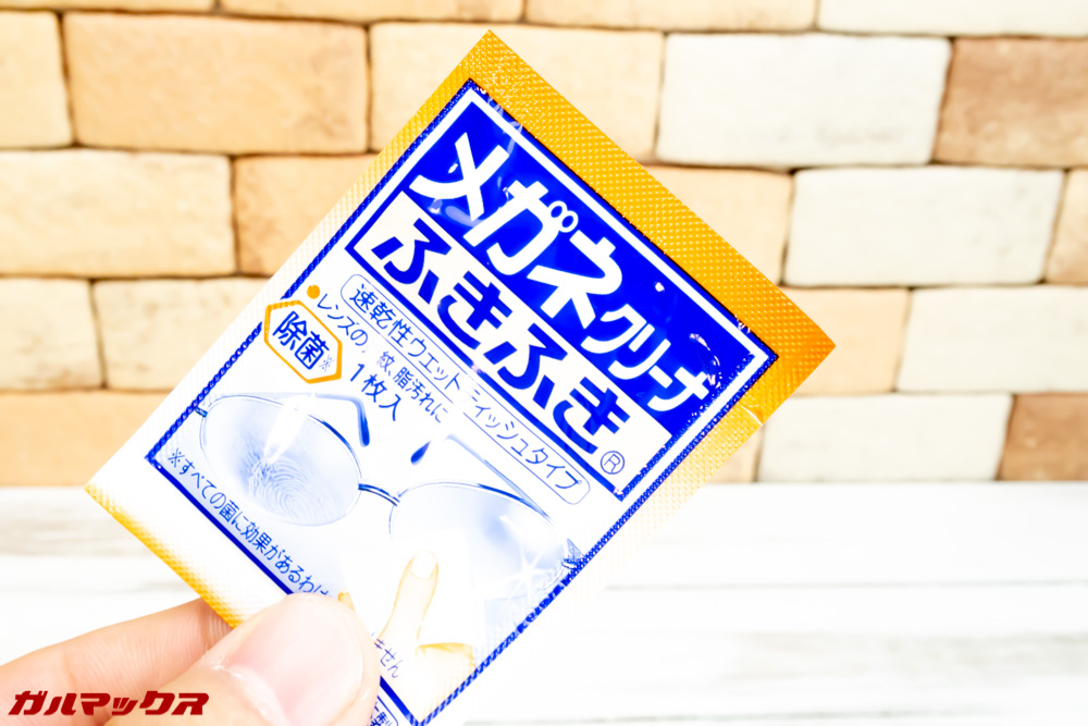 moto g6 PLAYのディスプレイを掃除するのにクリーナーが便利