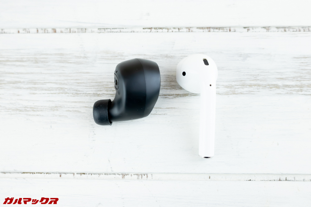 Dudios Zeus TWSはAirPodsと比較して丸いカタチ。