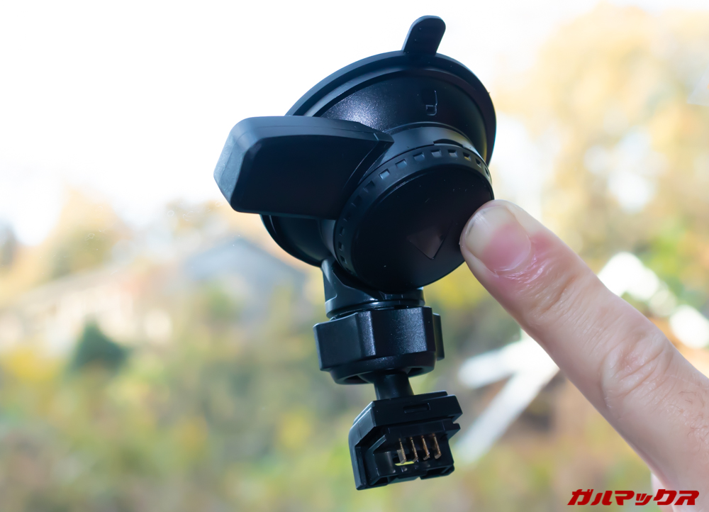 VANTRUE N1 Proのマウントを貼り付けたら・・・