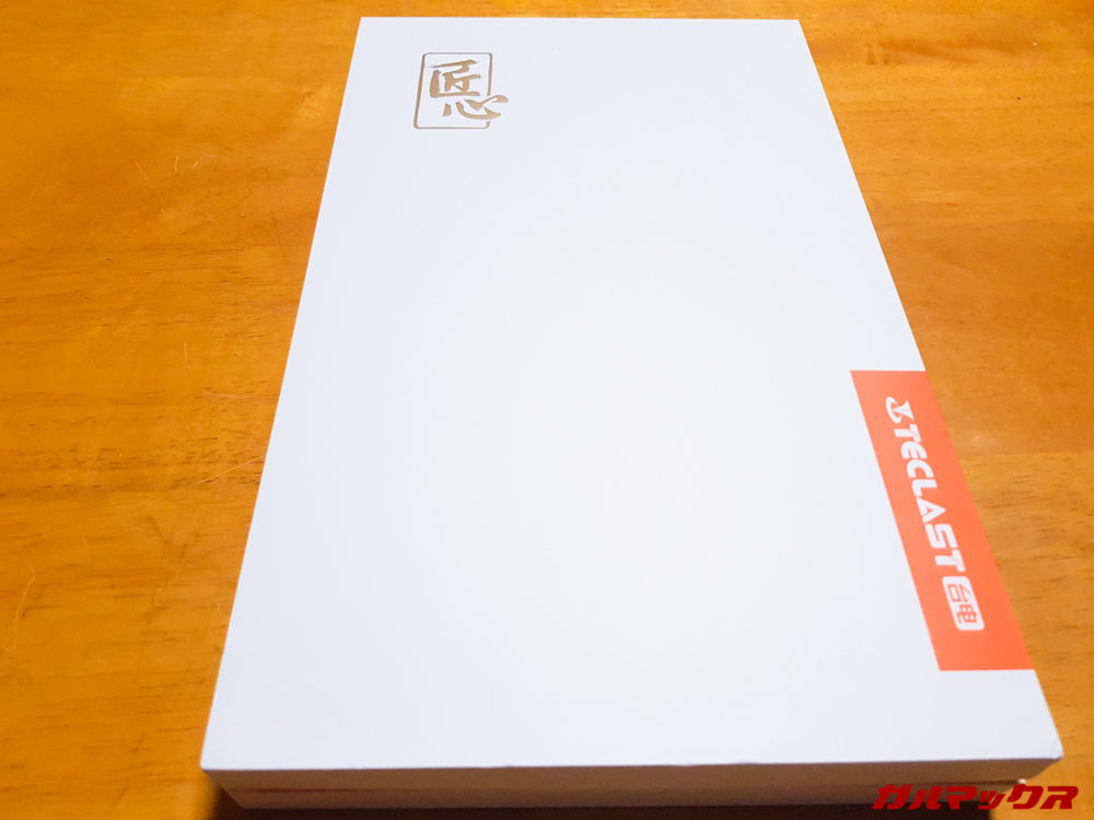 Teclast T20の外箱です