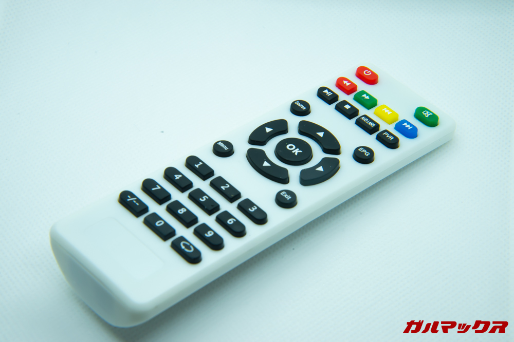 FUNAVO RD815は大型のリモコンが付属しており操作しやすいです!