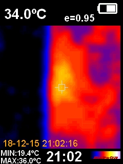 Android One X5のゲームプレイ中の温度は最高で40度を超えることはありませんでした。