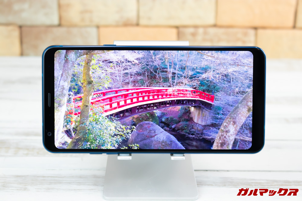 LG Q StylusはLG制のディスプレイを搭載しており、発色も良く高画質です。