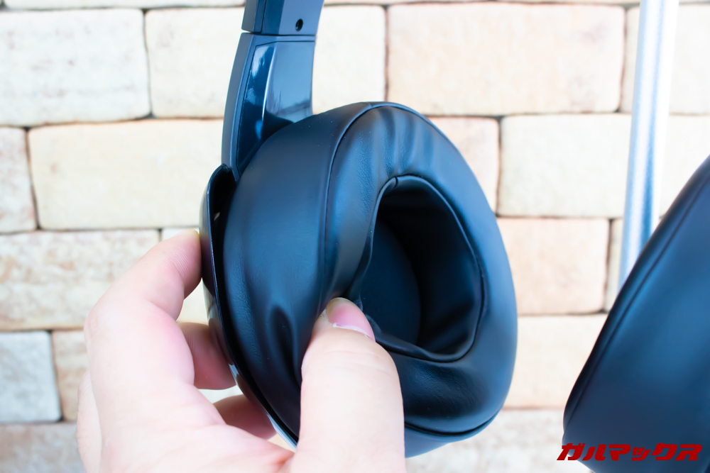 ONIKUMA K6のイヤーパッドは前モデルよりも柔らかい素材を使用しています。