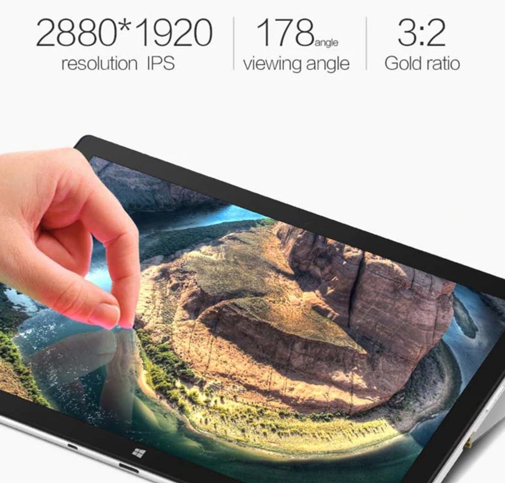 VOYO VBook i7 Plusは3Kディスプレイを搭載しているので非常に高精細です。