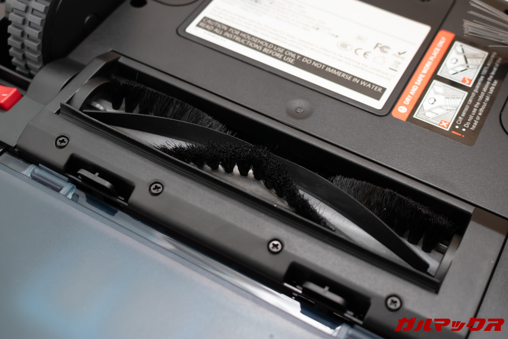 amarey A800は吸込口に回転ブラシを備えています。