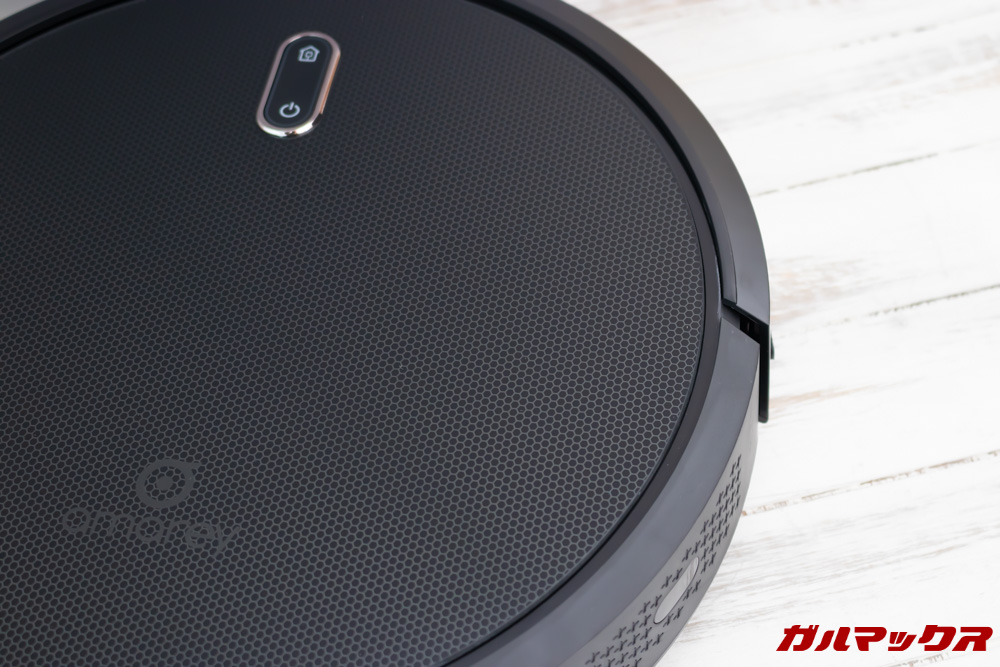 amarey A800の天板は光沢のあるタイプで美しい模様が入っています。