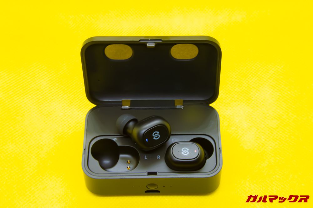 SoundPEATS Q32はケースから取り出すと自動で電源オン!