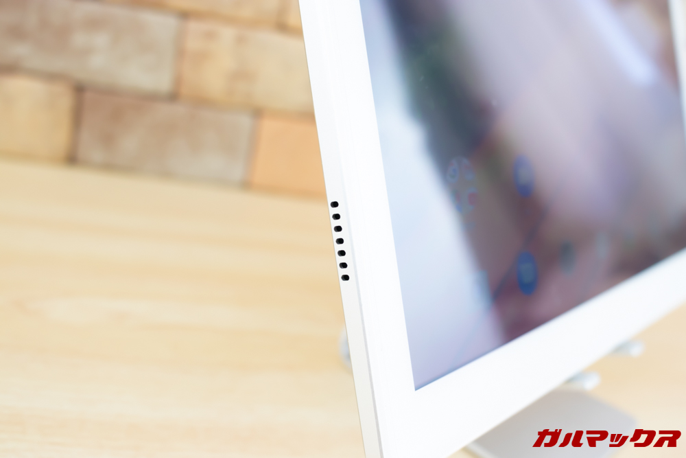 ALLDOCUBE M5Xはステレオスピーカー搭載で音の広がり方や臨場感がモノラルスピーカーよりも長けています。