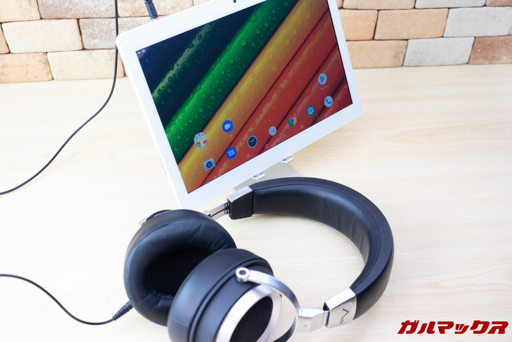 ALLDOCUBE M5Xはイヤホンジャックを搭載しています。