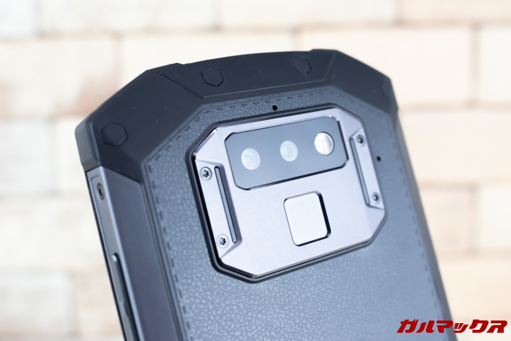 DOOGEE S70のカメラはデュアルカメラでSONYセンサーを採用しています。