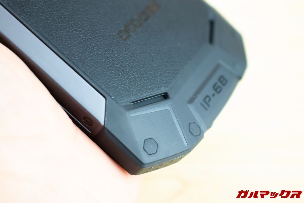 DOOGEE S70のスピーカーはモノラルですが音質はクリアで聞き取りやすい。