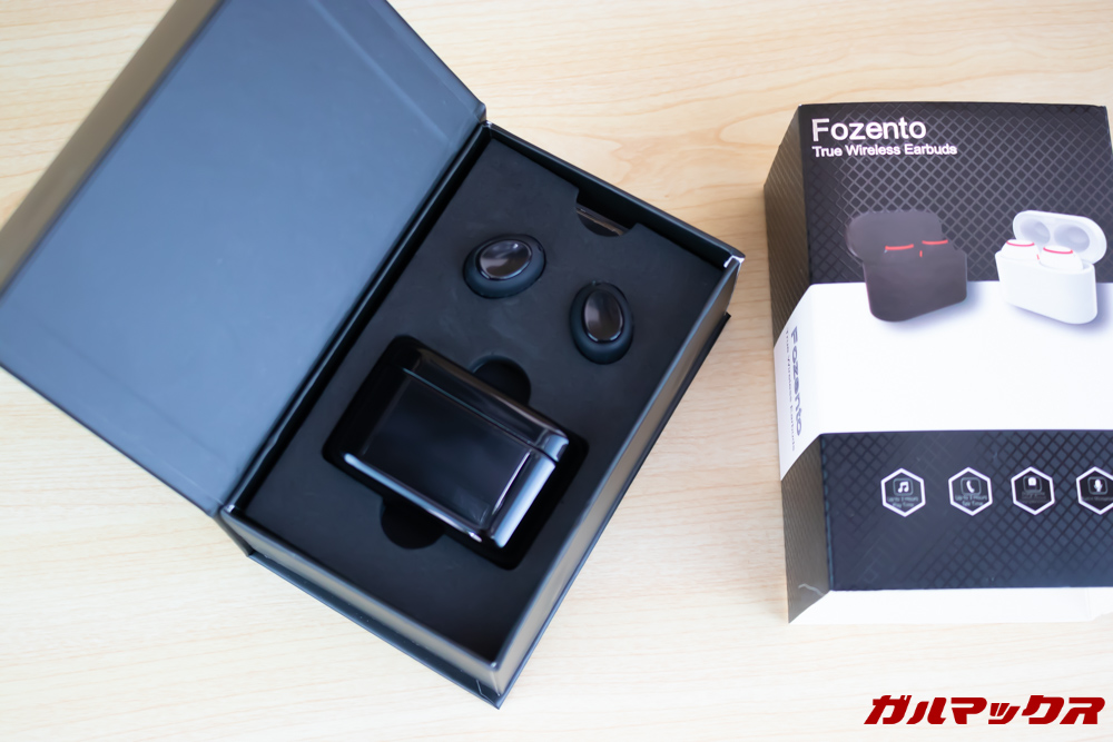 Fozento FT16の化粧箱は磁石で蓋が閉じている横開きタイプ。