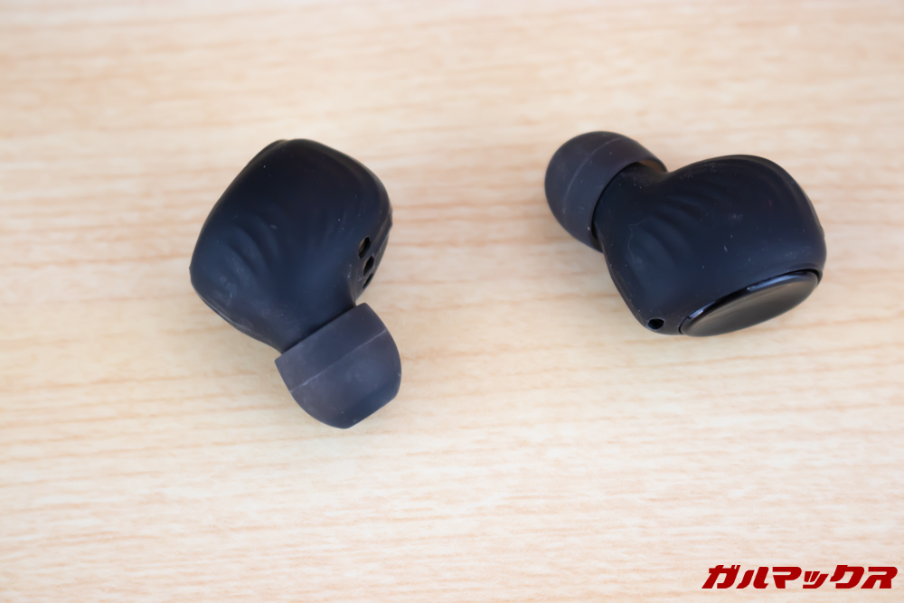 Fozento FT16はイヤホン本体が入っています。