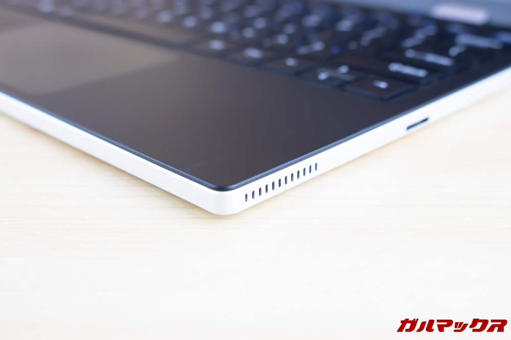 Jumper EZbook X1はステレオスピーカーを搭載しています。