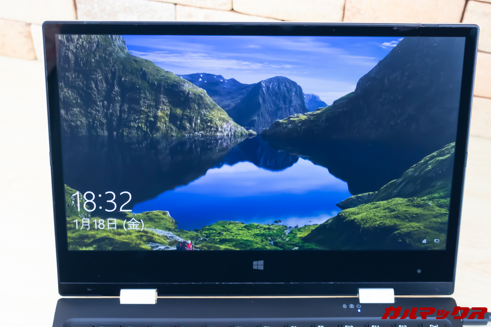 Jumper EZbook X1は高精細なパネルを搭載。