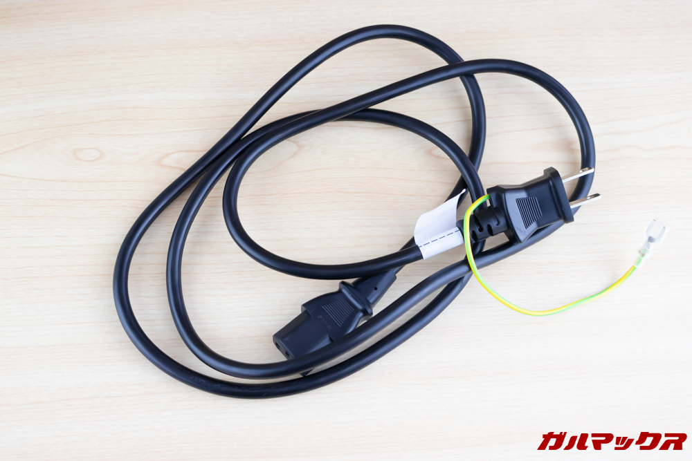 PX727-4Kの電源コードは1.5M。