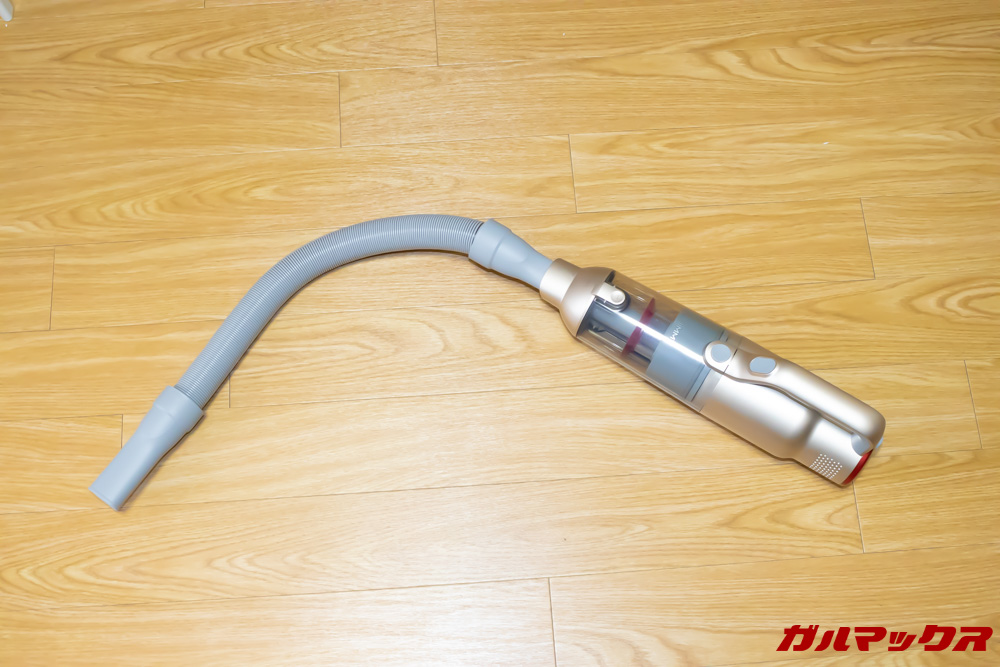 Xiaomi JV71 Vacuum Cleanerのバキューム先端に蛇腹ホースを接続します。