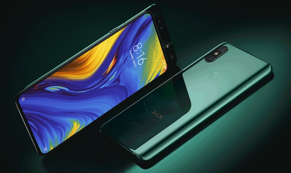 Xiaomi Mi MIX 3はディスプレイがスライドする機構でインカメラには画面をスライドしてアクセスします。