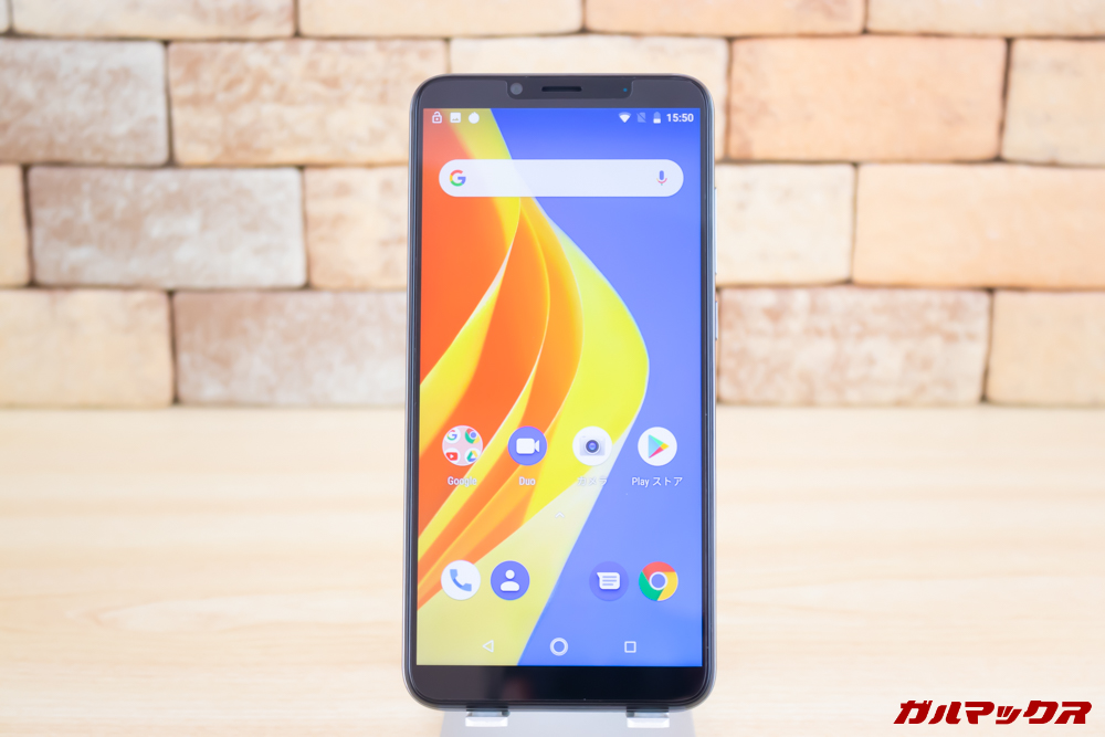 CUBOT X19のディスプレイはノッチの無いタイプ。