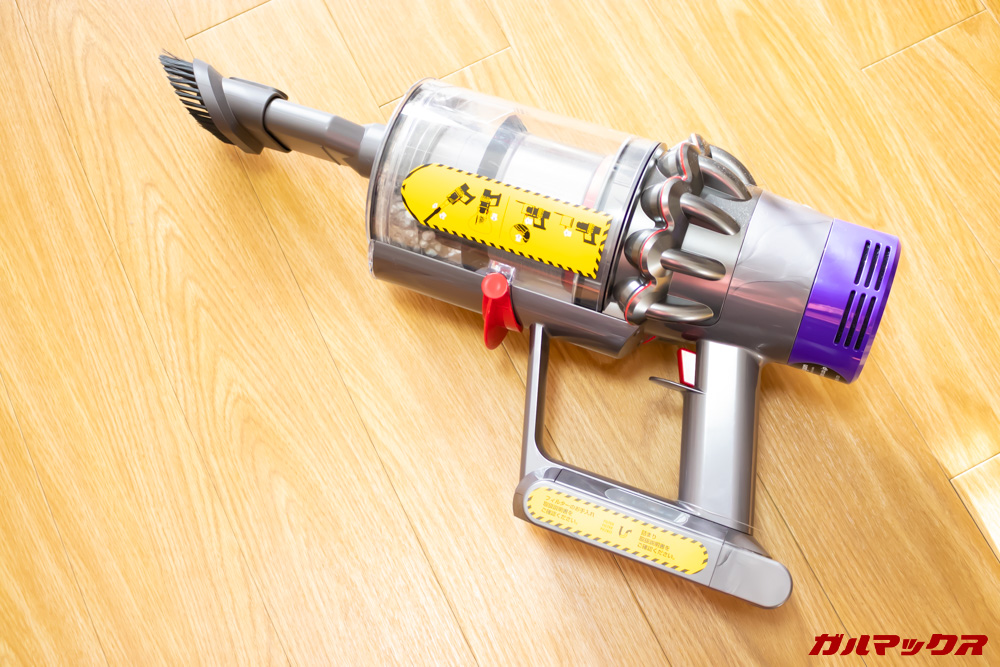 Dyson Cyclone V10 Fluffy SV12 FFはハンディクリーナーとして利用できるのも嬉しいポイント。