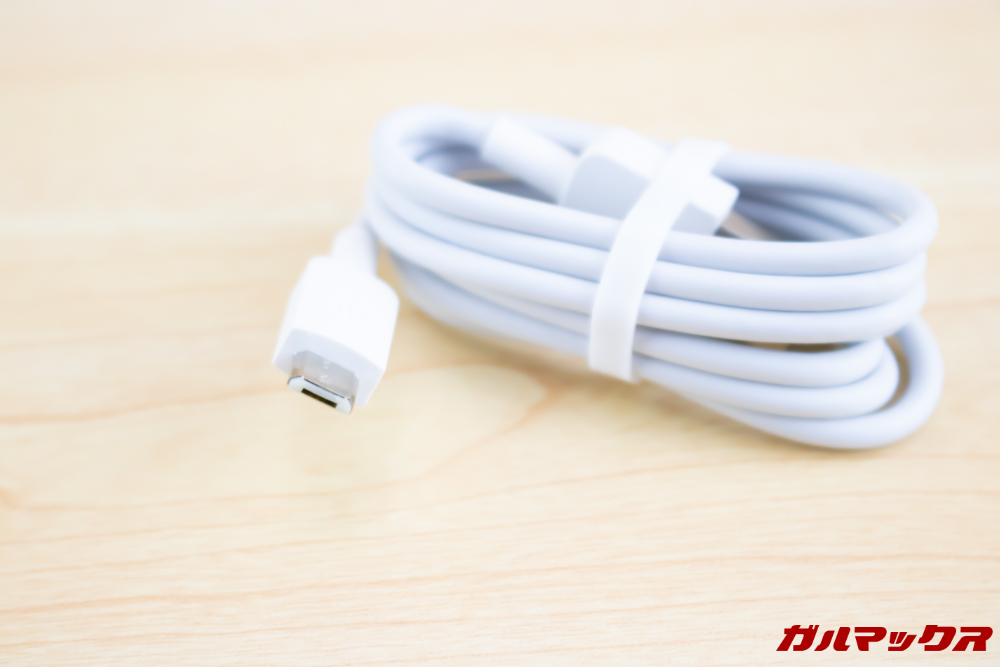 HUAWEI nova lite 3の付属充電ケーブルはMicroUSBです。