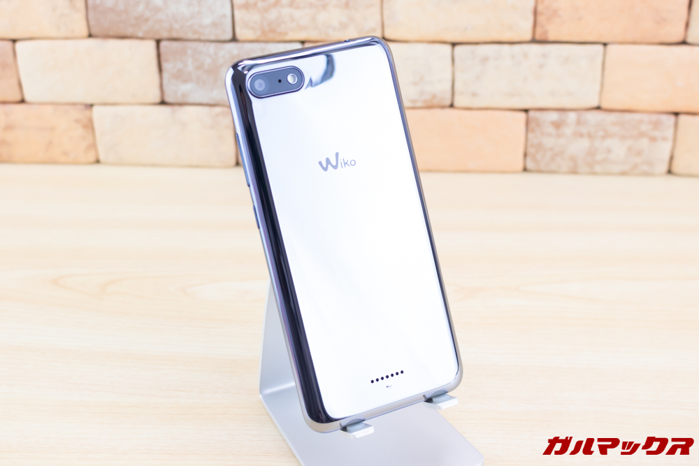 Wiko Tommy3 Plusのミラーカラーは非常に美しいです。