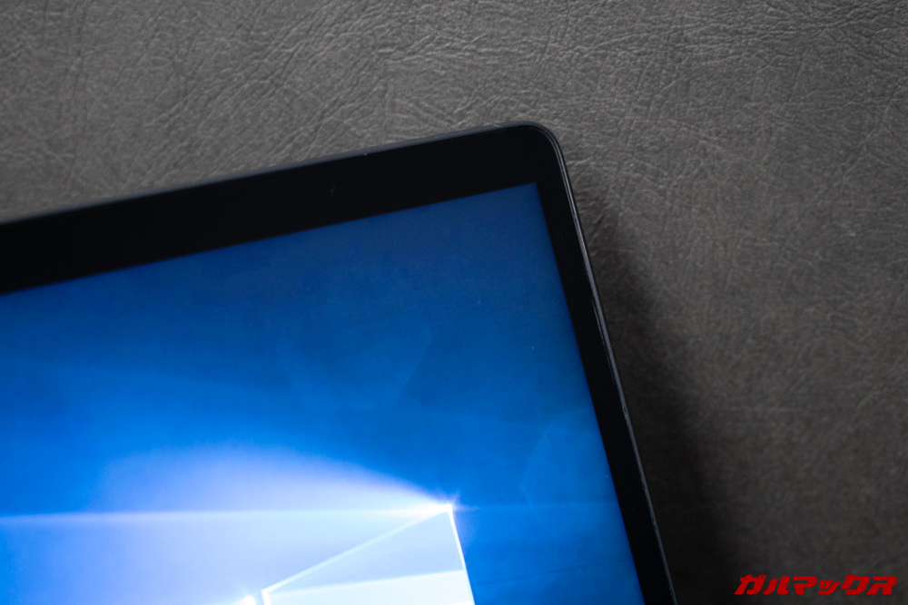 AeroBookのベゼルは実測値で約6mm