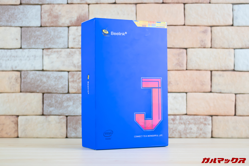 Beelink J45はブルーのコンパクトなボックスに入って届きました。